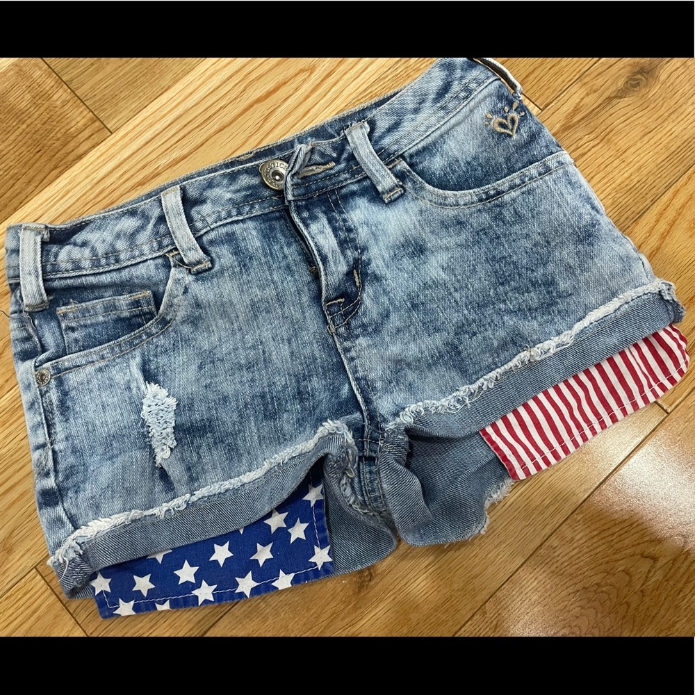 Patriotic jean shorts💕
